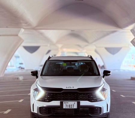 White Kia Sportage 2025