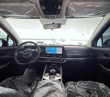 White Kia Sportage 2025