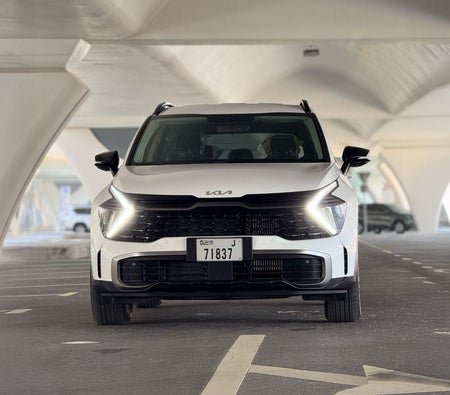White Kia Sportage 2025