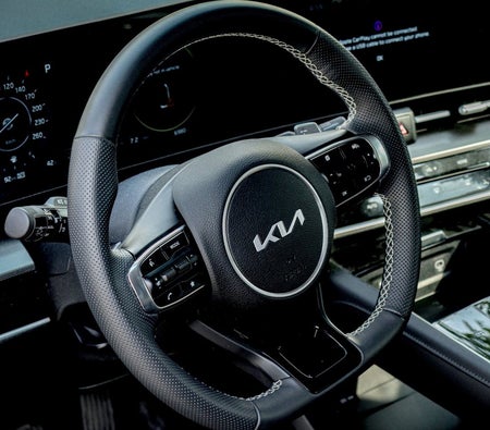 Green Kia Sportage 2025