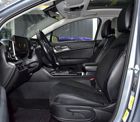 Gray Kia Sportage 2024