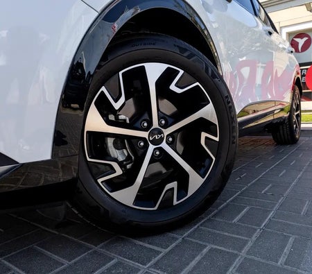 White Kia Sportage EX 2023