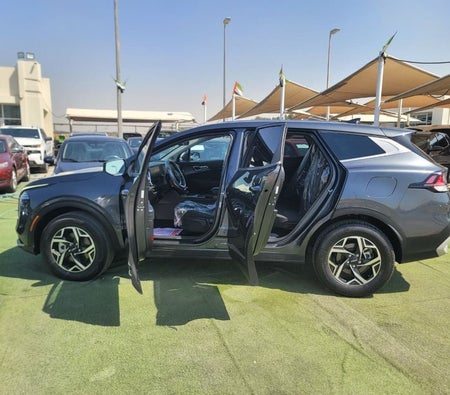Gray Kia Sportage 2024