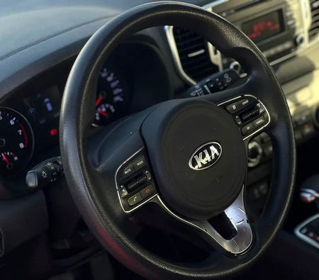 White Kia Sportage 2019