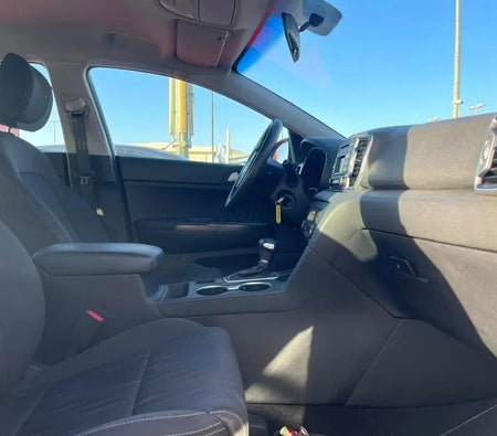 White Kia Sportage 2019