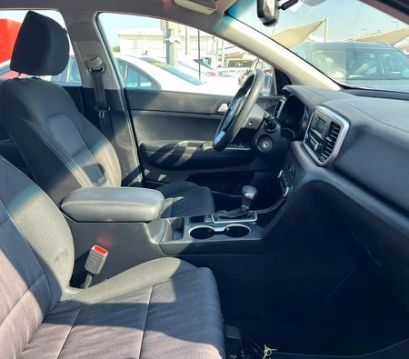 White Kia Sportage 2020