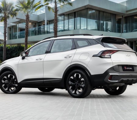 White Kia Sportage 2026
