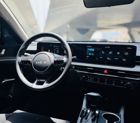 Kia K5 2025