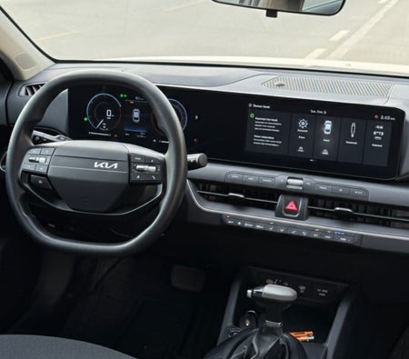 Gray Kia K4 2025