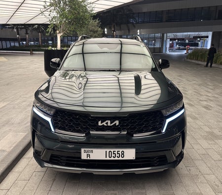 Green Kia Sorento 2022
