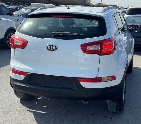 White Kia Sportage 2014