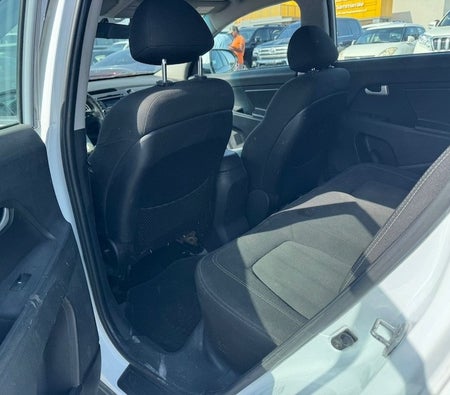 White Kia Sportage 2014