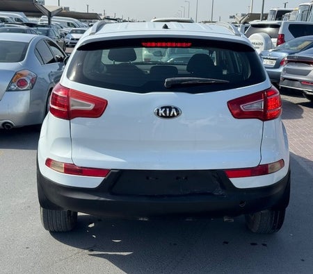 White Kia Sportage 2014