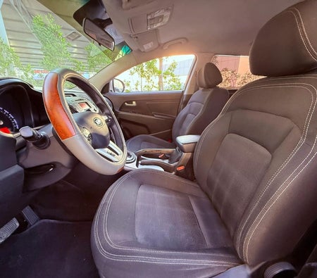Silver Kia Sportage 2014