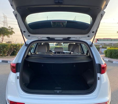 White Kia Sportage LX 2017