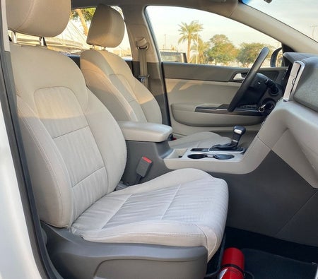 White Kia Sportage LX 2017