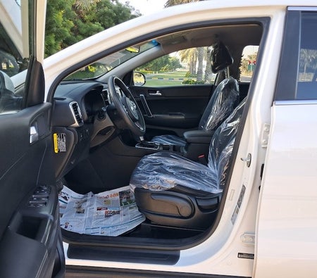 White Kia Sportage LX 2018