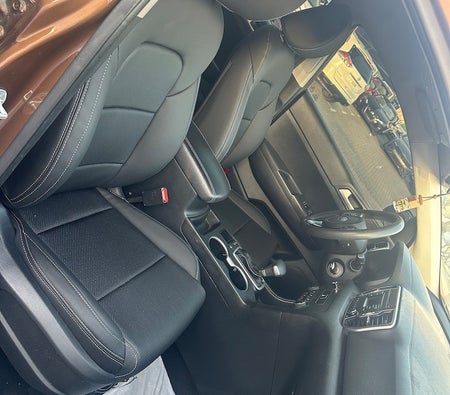 Brown Kia Sportage 2018