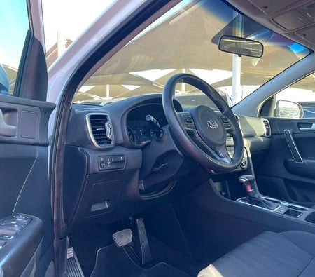White Kia Sportage 2019