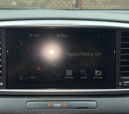 White Kia Sportage 2020
