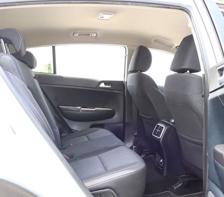 White Kia Sportage 2020