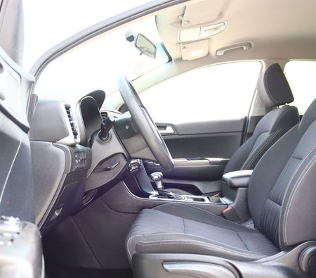 White Kia Sportage 2020
