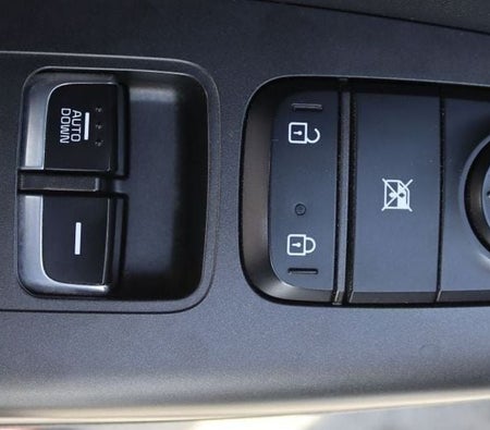 Gray Kia Sportage 2021