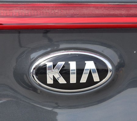 Gray Kia Sportage 2021
