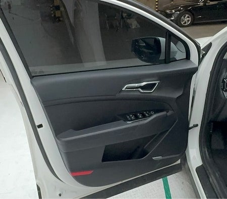 White Kia Sportage 2022