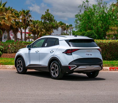White Kia Sportage 2024