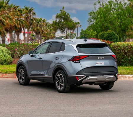White Kia Sportage 2024