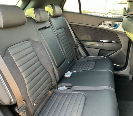 Gray Kia Sportage 2024