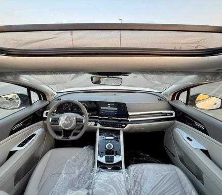 White Kia Sportage 2025
