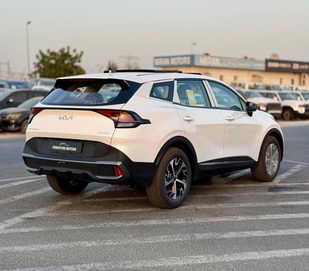 White Kia Sportage 2025