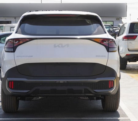 White Kia Sportage 2025