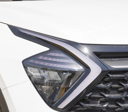 White Kia Sportage 2025