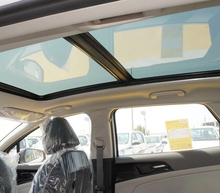 White Kia Sportage 2025