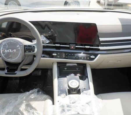 White Kia Sportage 2025