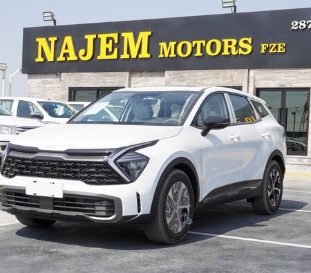 White Kia Sportage 2025