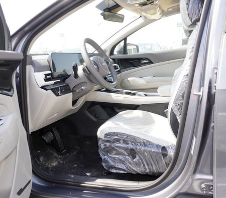 Gray Kia Sportage 2025