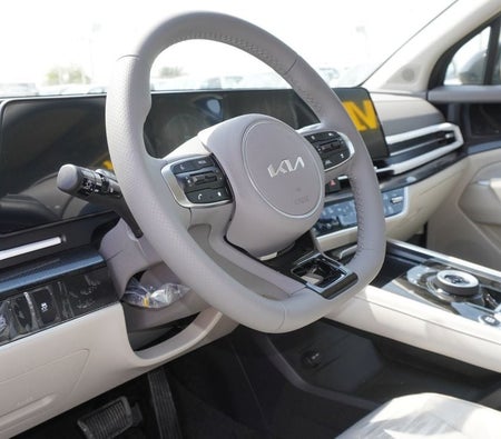 Gray Kia Sportage 2025
