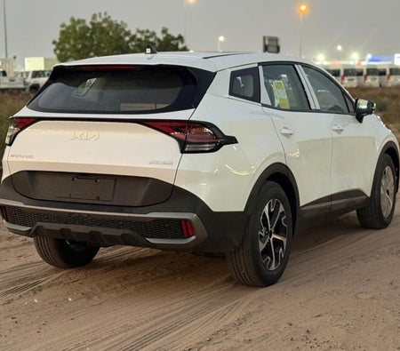 White Kia Sportage 2025