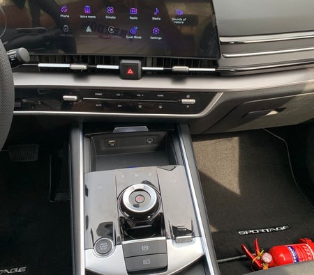 Black Kia Sportage 2025