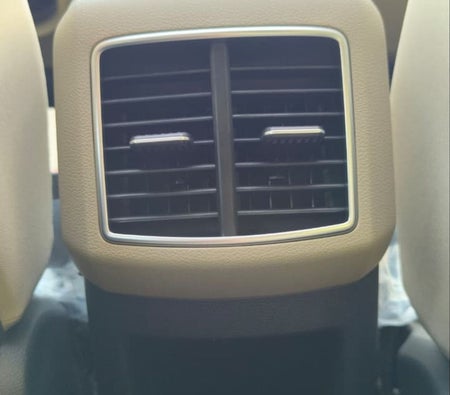 White Kia Sportage 2025