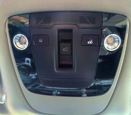 White Kia Sportage 2025