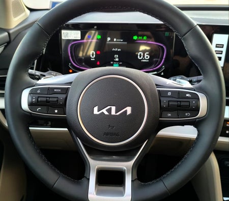 White Kia Sportage 2025