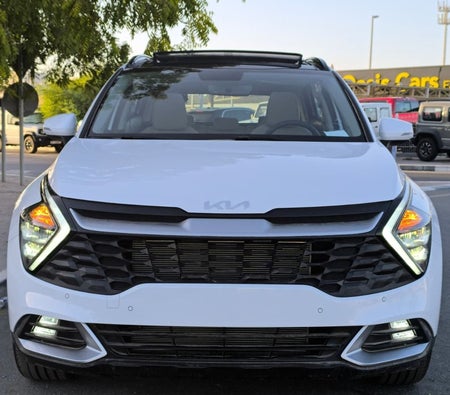 White Kia Sportage 2025