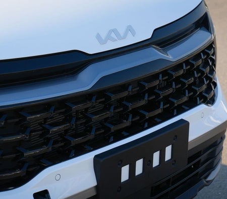 White Kia Sportage 2025