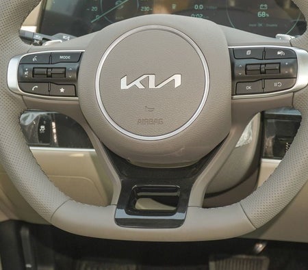 Gray Kia Sportage 2025