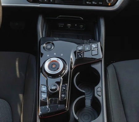 White Kia Sportage Turbo 2025